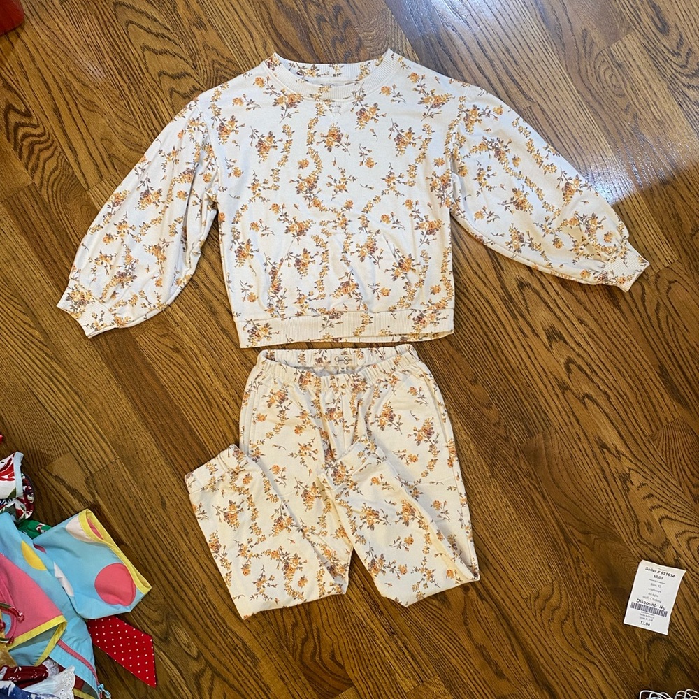 Jessica Simpson Floral Matching Set